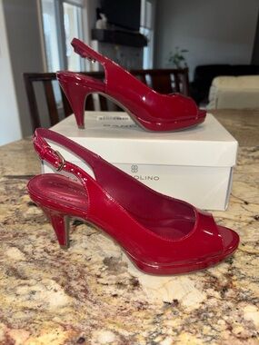 Bandolino Red Patent Slingback Peep-Toe Heels 👠 NIB